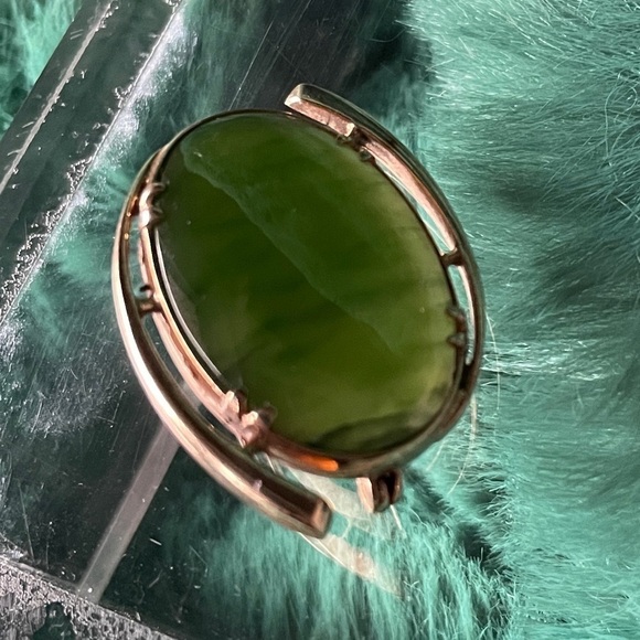 Antique Nephrite Jade 9K Brooch - Picture 6 of 15